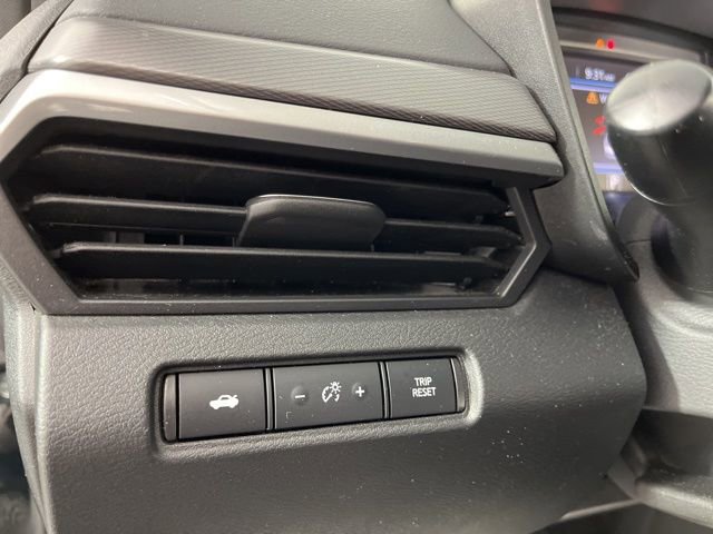 Used 2025 Nissan Altima 2.5 SR image 30