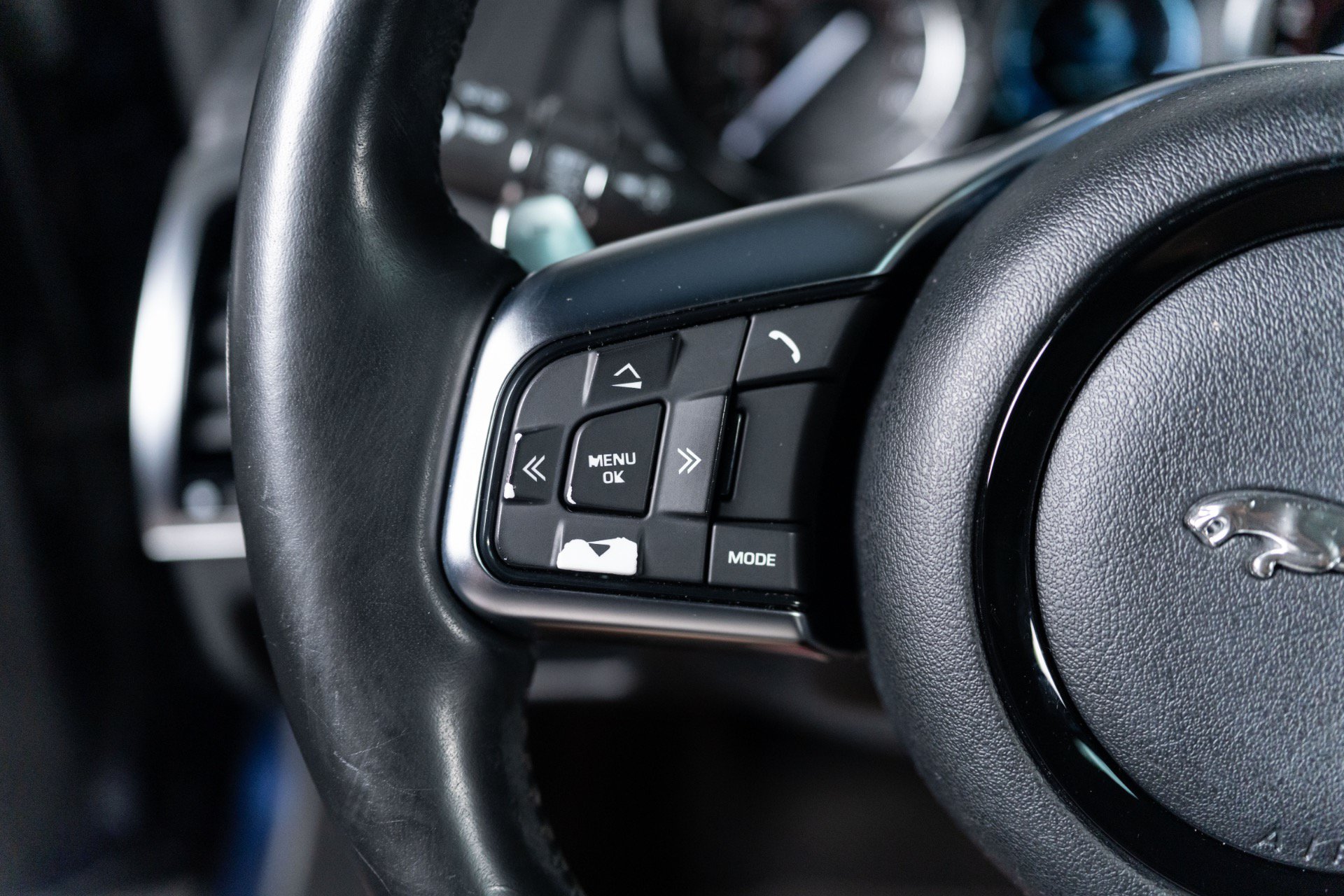 Used 2018 Jaguar F-TYPE Coupe RWD image 55