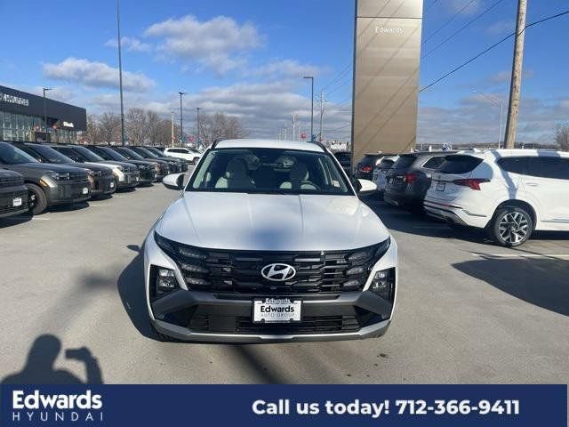 New 2025 Hyundai Tucson SEL image 2