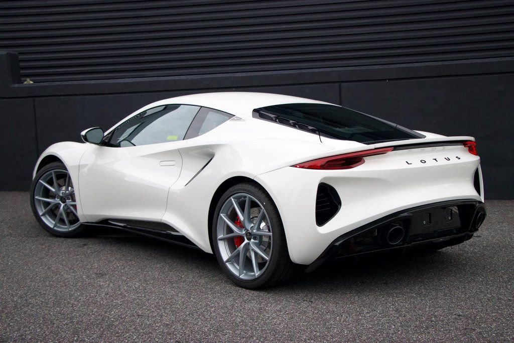 Used 2025 Lotus Emira image 3