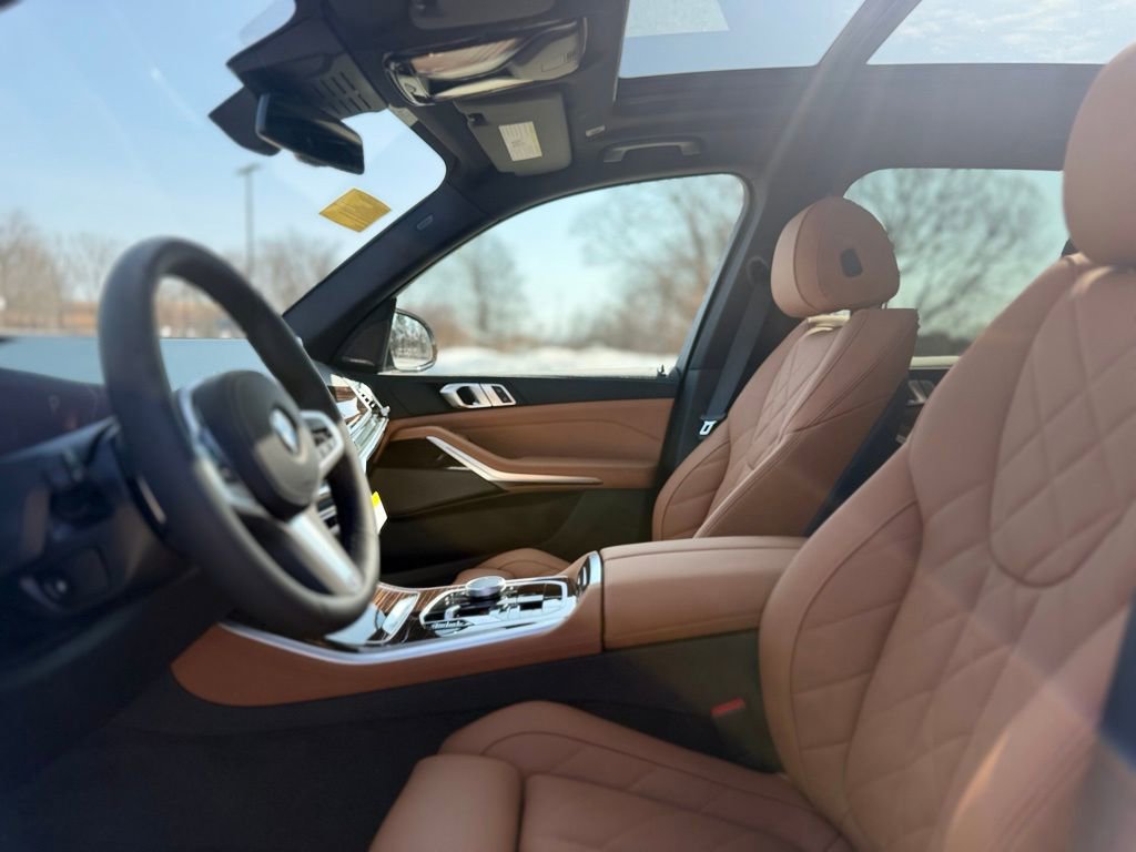 New 2026 BMW X5 xDrive40i w/ M Sport Package image 13