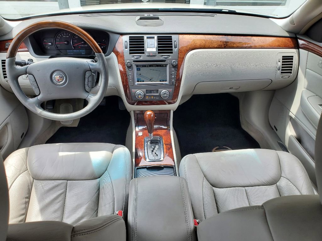 Used 2011 Cadillac DTS Premium FWD image 30