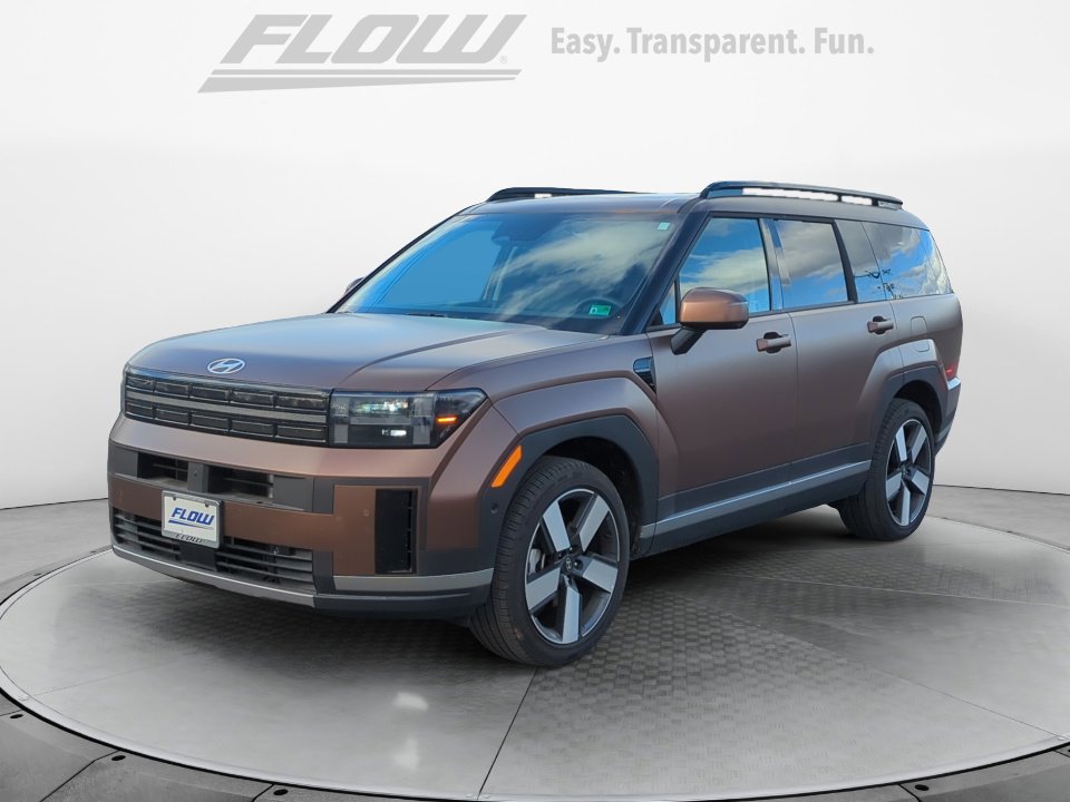 Used 2025 Hyundai Santa Fe Limited image 4