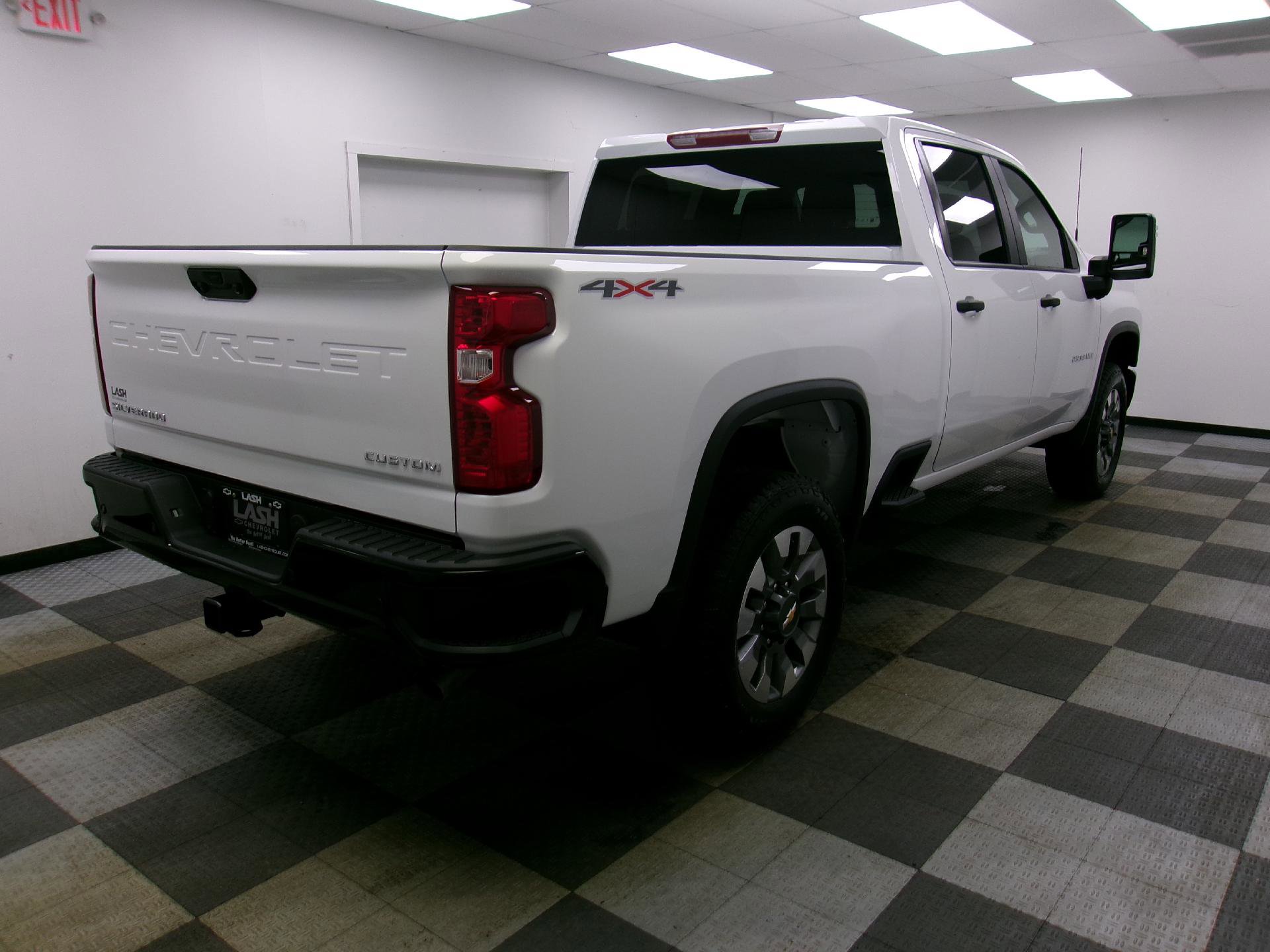 Used 2026 Chevrolet Silverado 2500 Custom w/ Custom Value Package AWD/4WD image 13