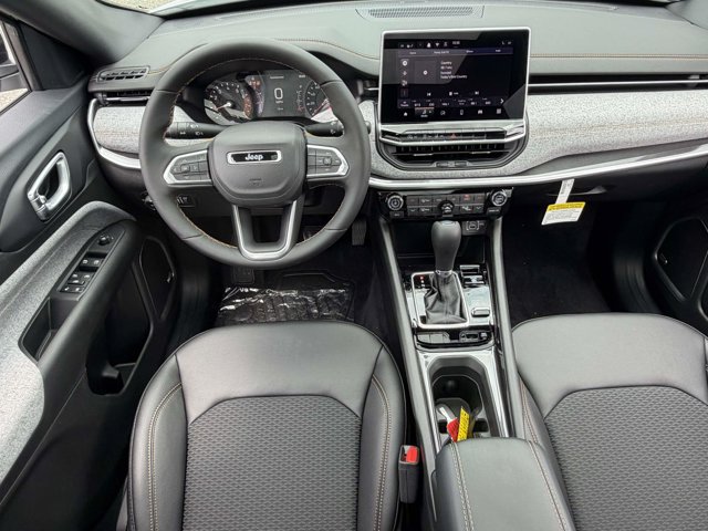 New 2026 Jeep Compass Latitude AWD/4WD image 7