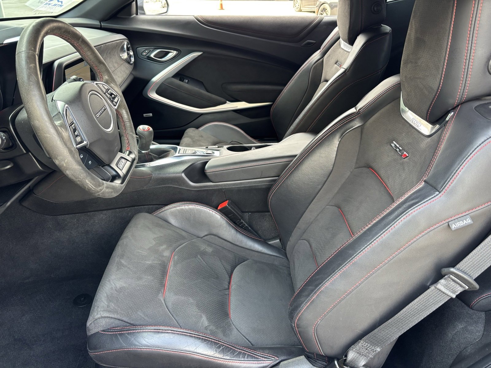 Used 2021 Chevrolet Camaro ZL1 image 18