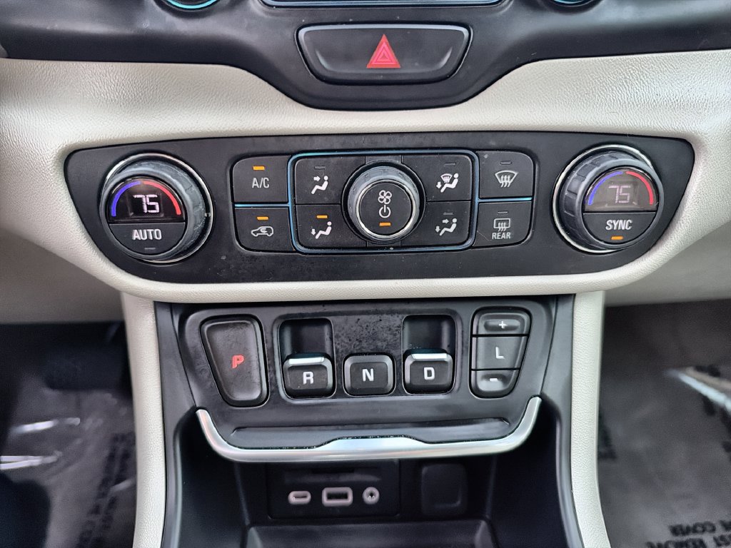 Used 2019 GMC Terrain Denali w/ Advanced Safety Package AWD/4WD image 23