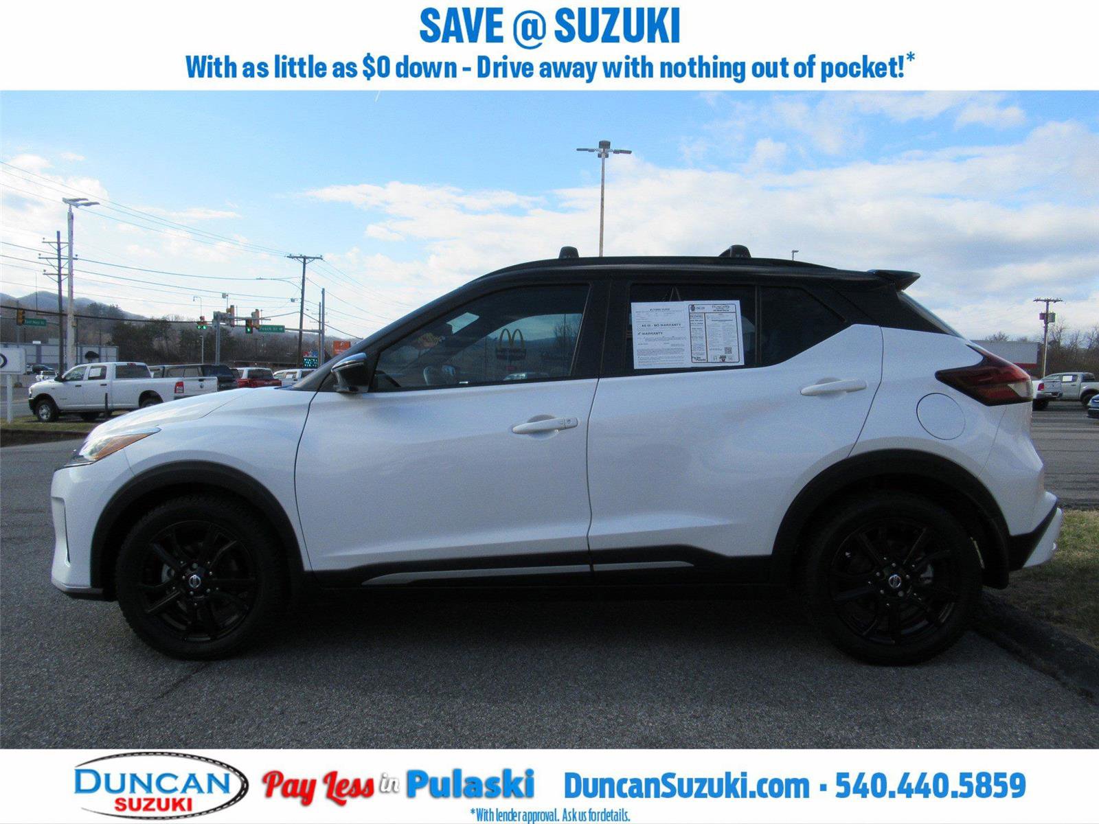Used 2021 Nissan Kicks SR w/ SR Premium Package image 4