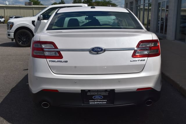 Used 2018 Ford Taurus Limited FWD image 12
