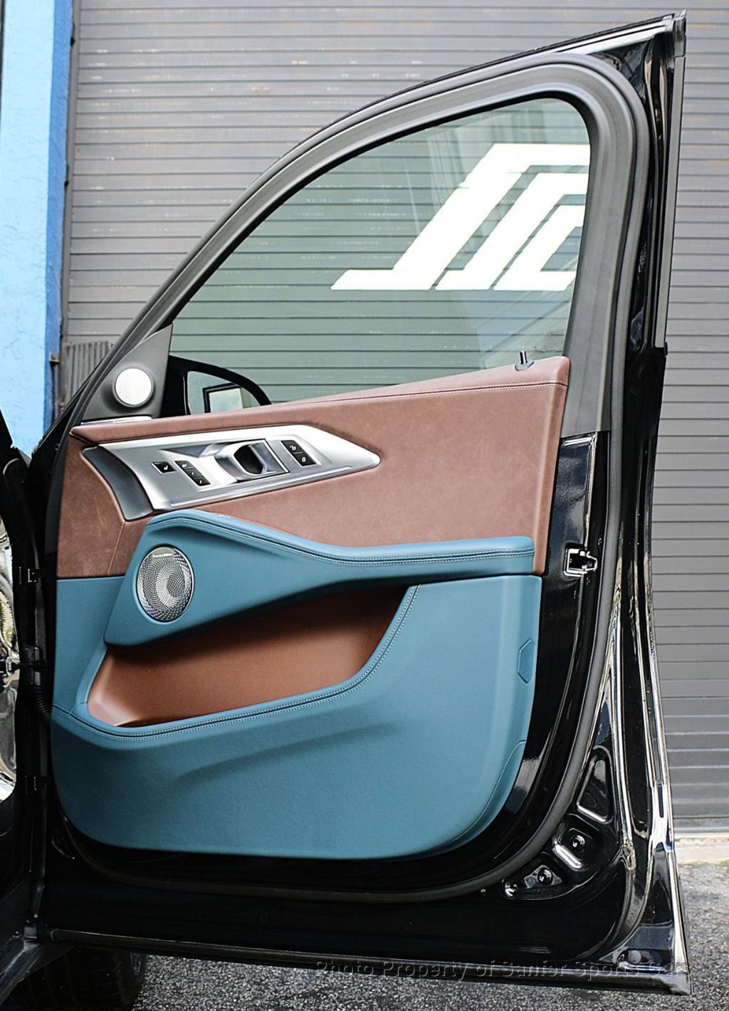 Used 2025 BMW XM image 18