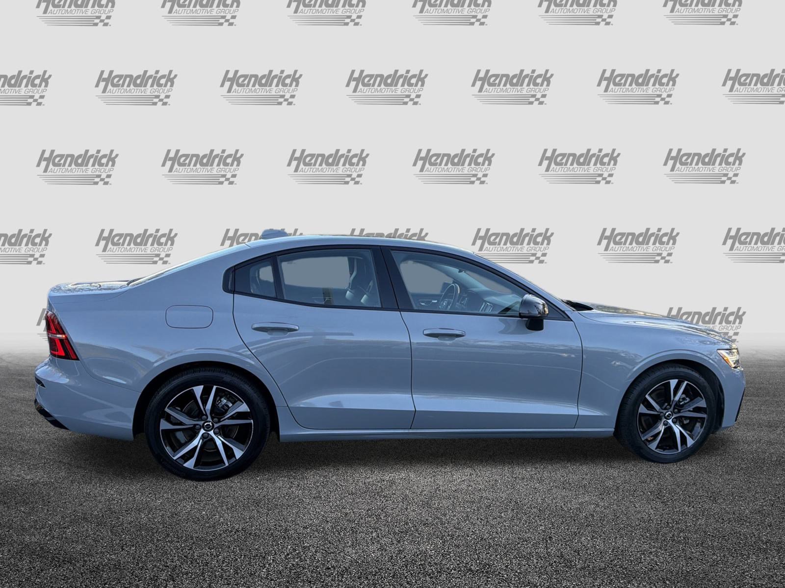 Certified 2024 Volvo S60 B5 Core image 11