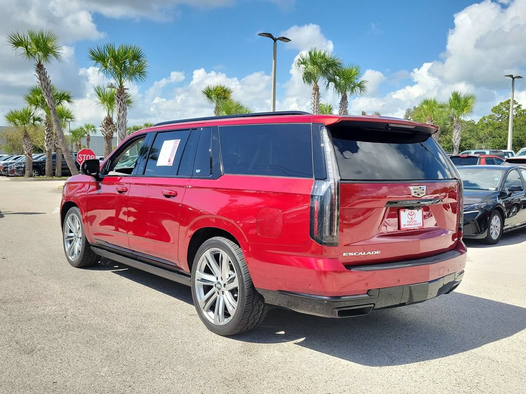 Used 2025 Cadillac Escalade ESV Sport Platinum w/ LPO, Floor Liner Package AWD/4WD image 7