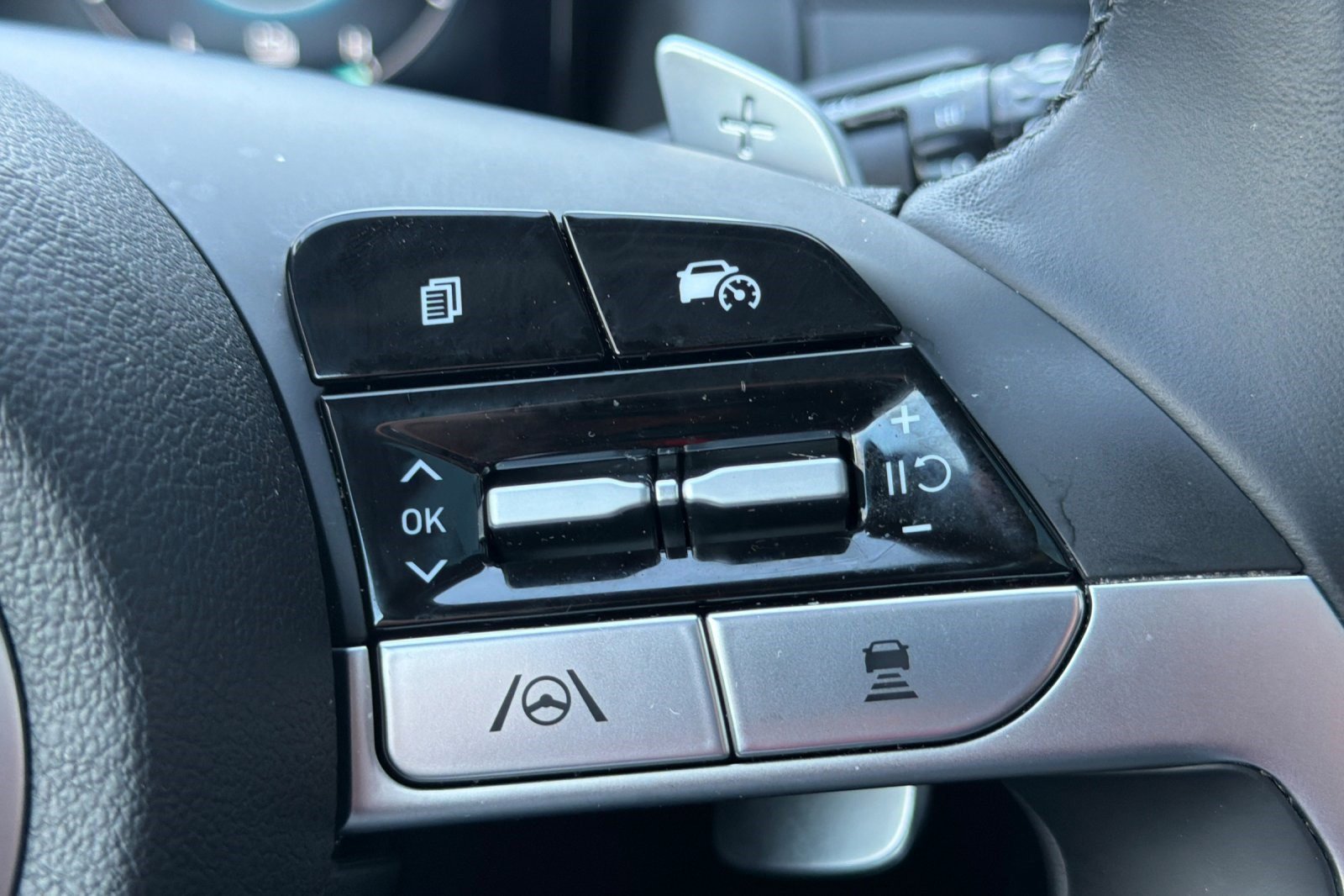 Used 2023 Hyundai Tucson Limited image 33