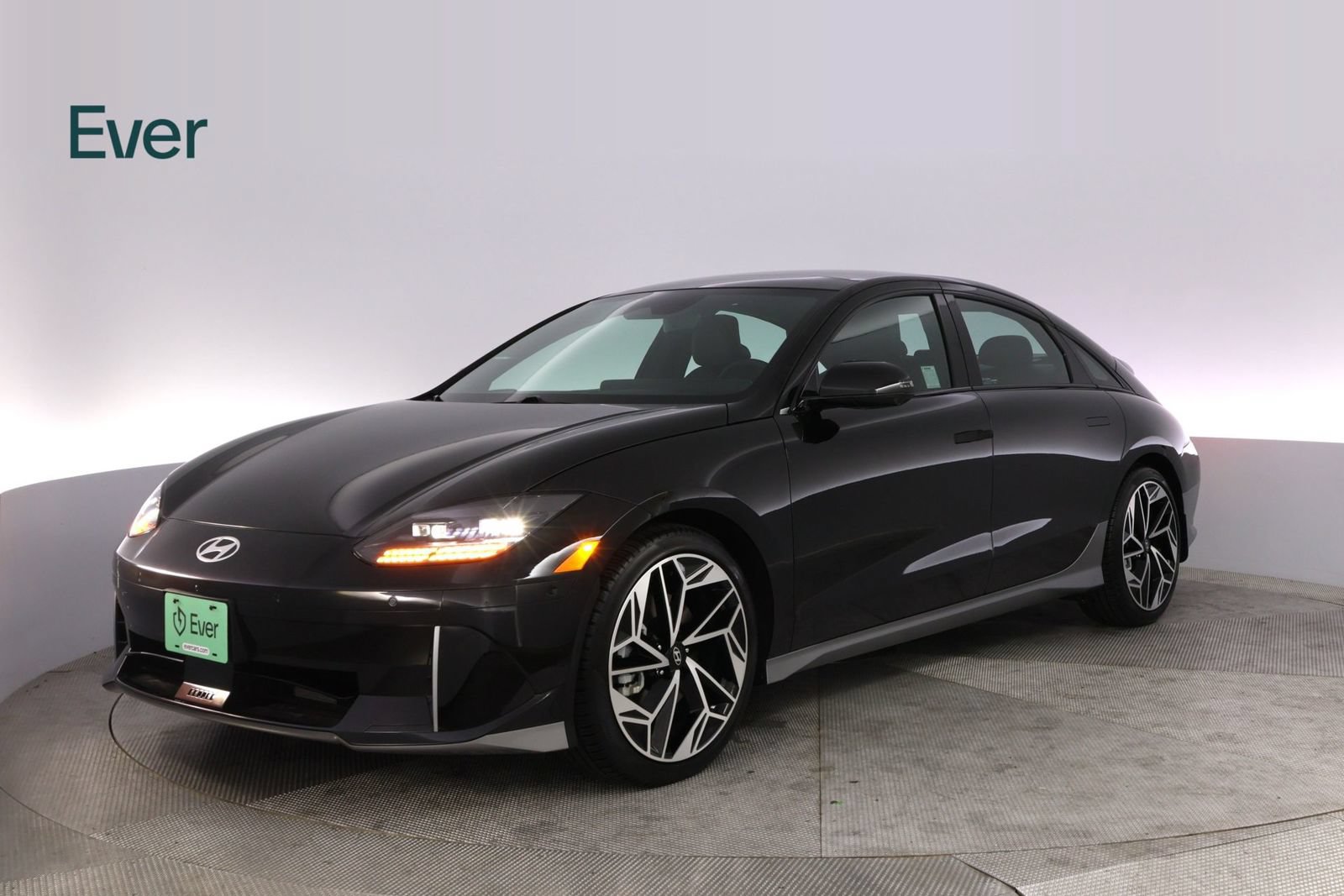 Used 2023 Hyundai Ioniq 6 Limited RWD image 2