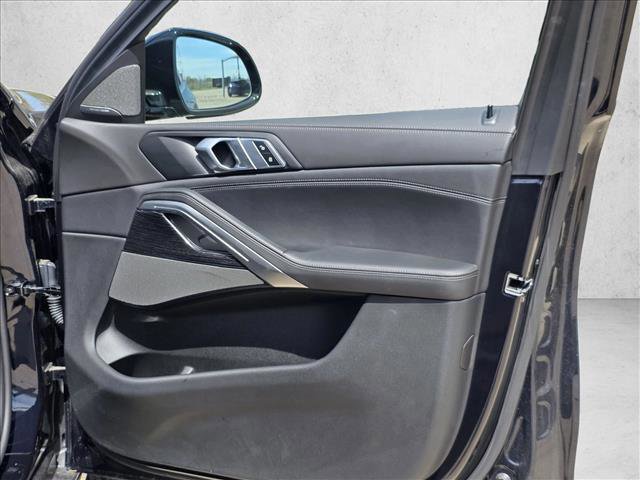 Used 2026 BMW X6 xDrive40i image 10