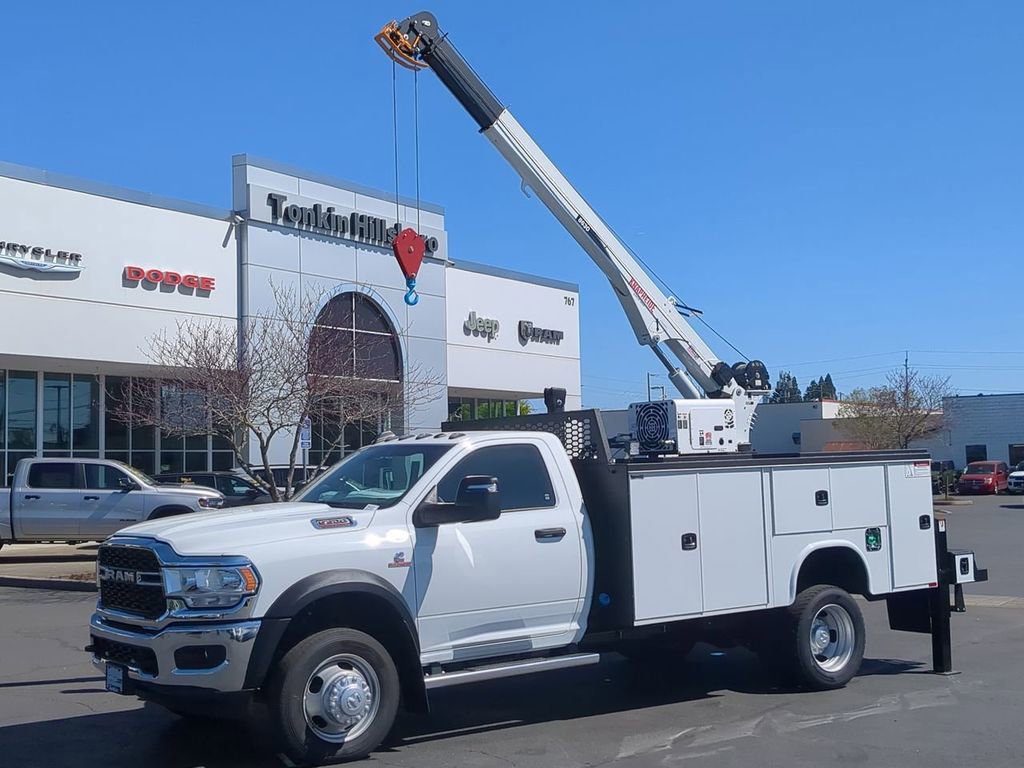 New 2024 RAM 5500 Tradesman AWD/4WD image 19