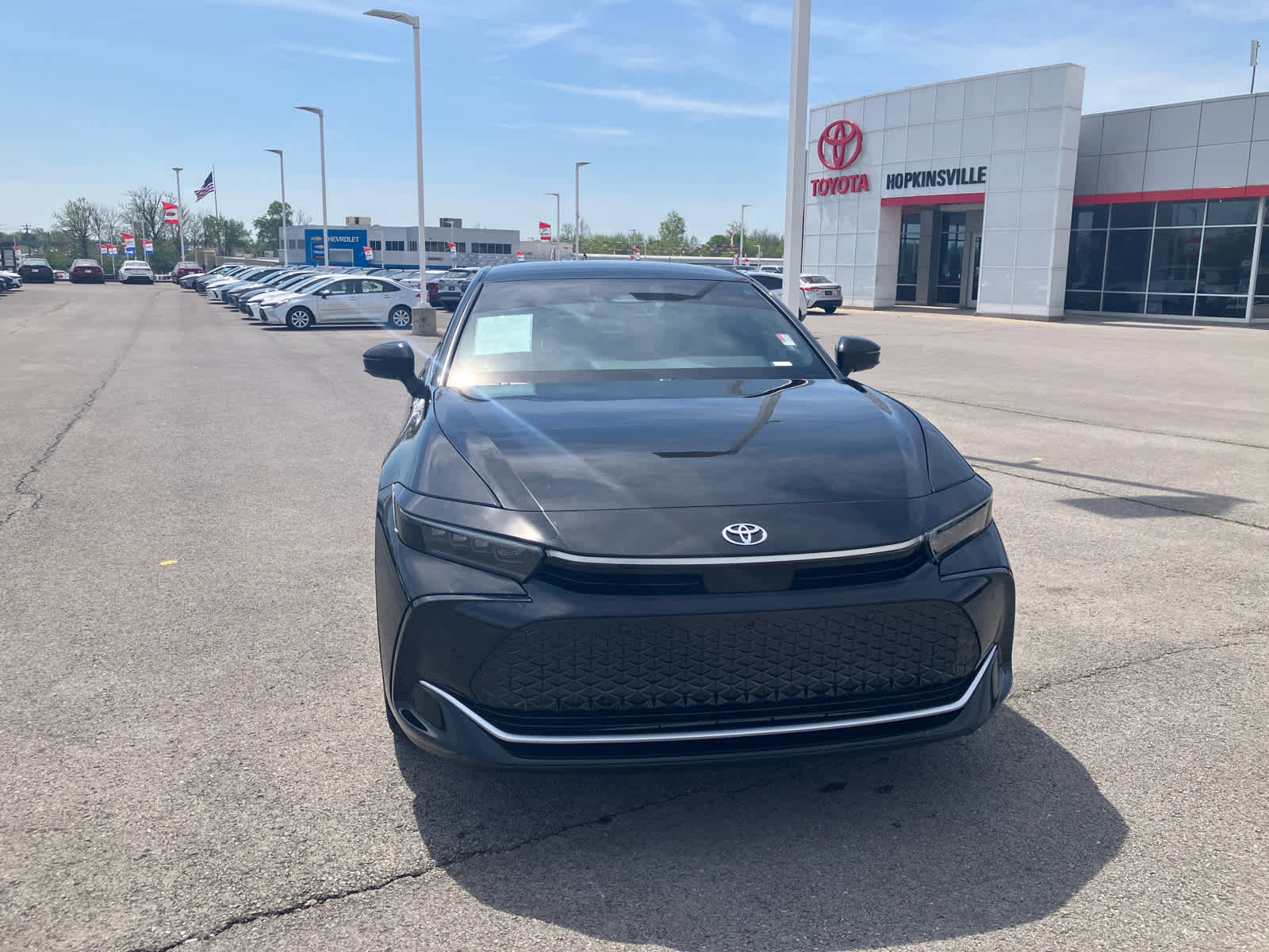 Used 2025 Toyota Crown Limited w/ Advanced Technology Package image 2