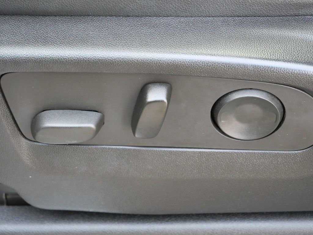 Used 2022 GMC Sierra 1500 AT4 w/ AT4 Premium Package image 35