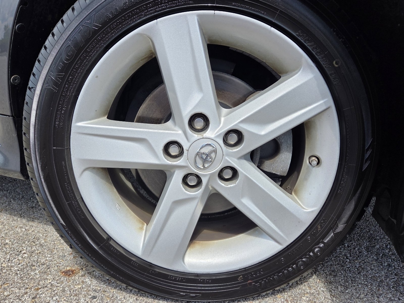 Used 2013 Toyota Camry SE FWD image 6