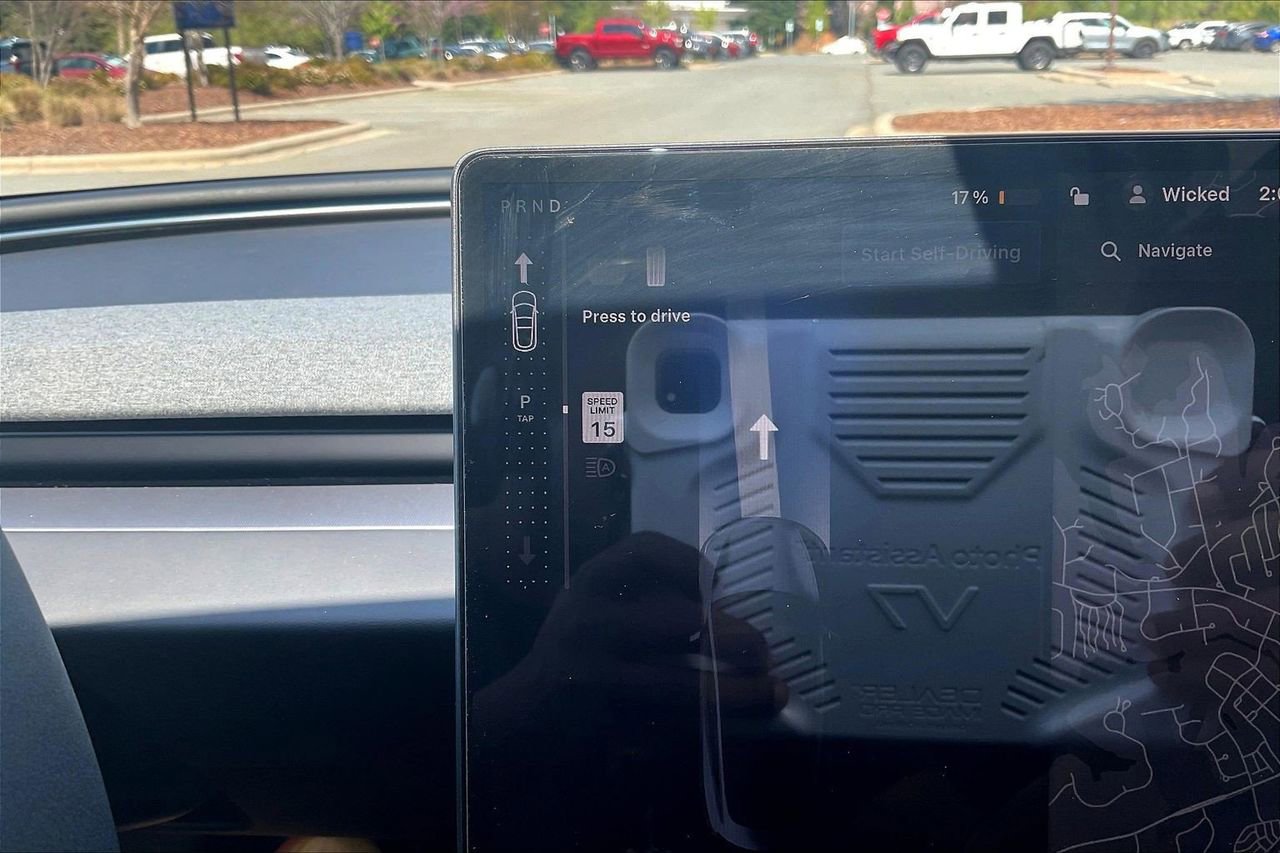 Used 2025 Tesla Model 3 Long Range image 29