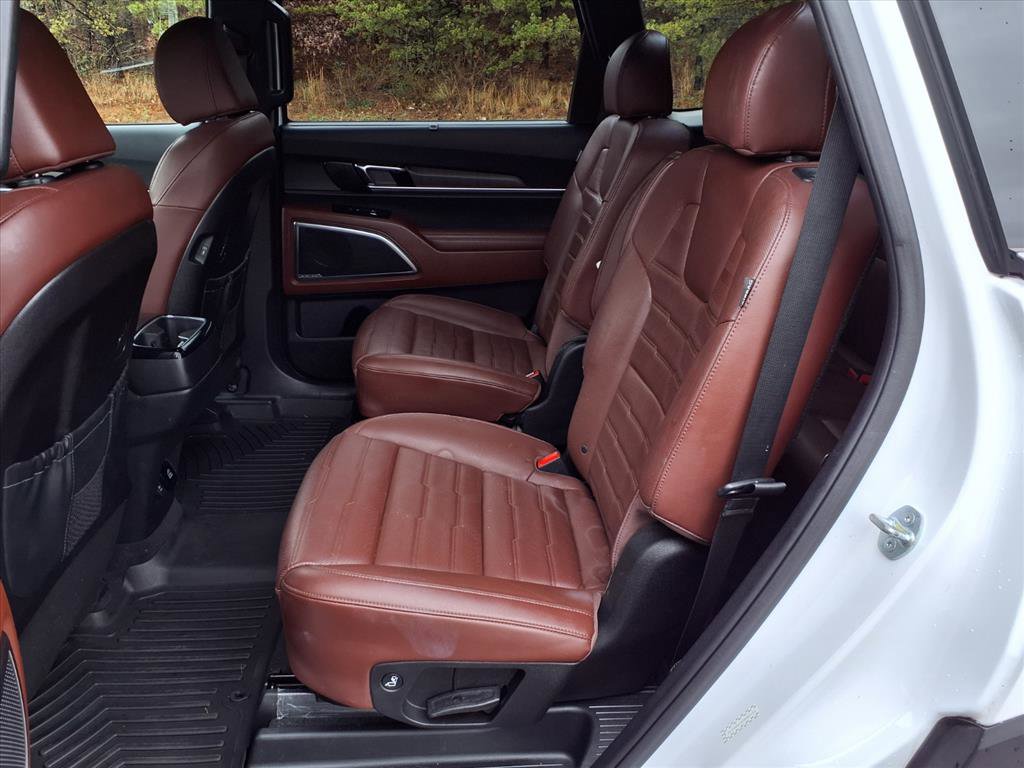 Used 2023 Kia Telluride SX Prestige image 11