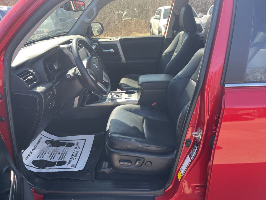 Used 2024 Toyota 4Runner Limited image 7