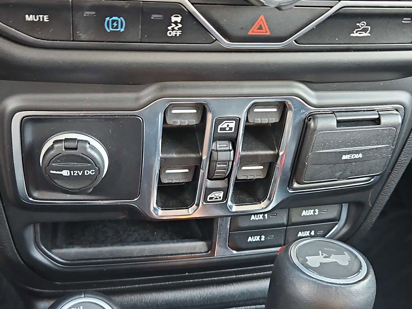 Used 2023 Jeep Wrangler Sahara w/ Cold Weather Group image 46