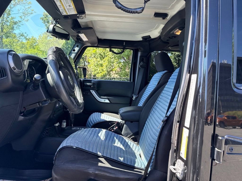 Used 2014 Jeep Wrangler Unlimited Sport w/ Quick Order Package 24S AWD/4WD image 5