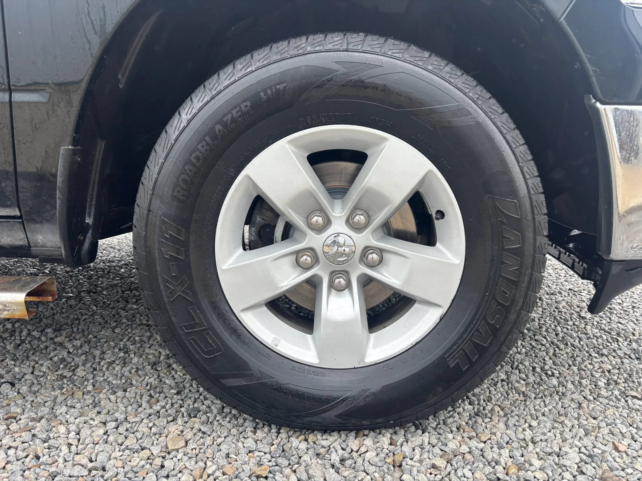 Used 2016 RAM 1500 Classic SLT AWD/4WD image 11