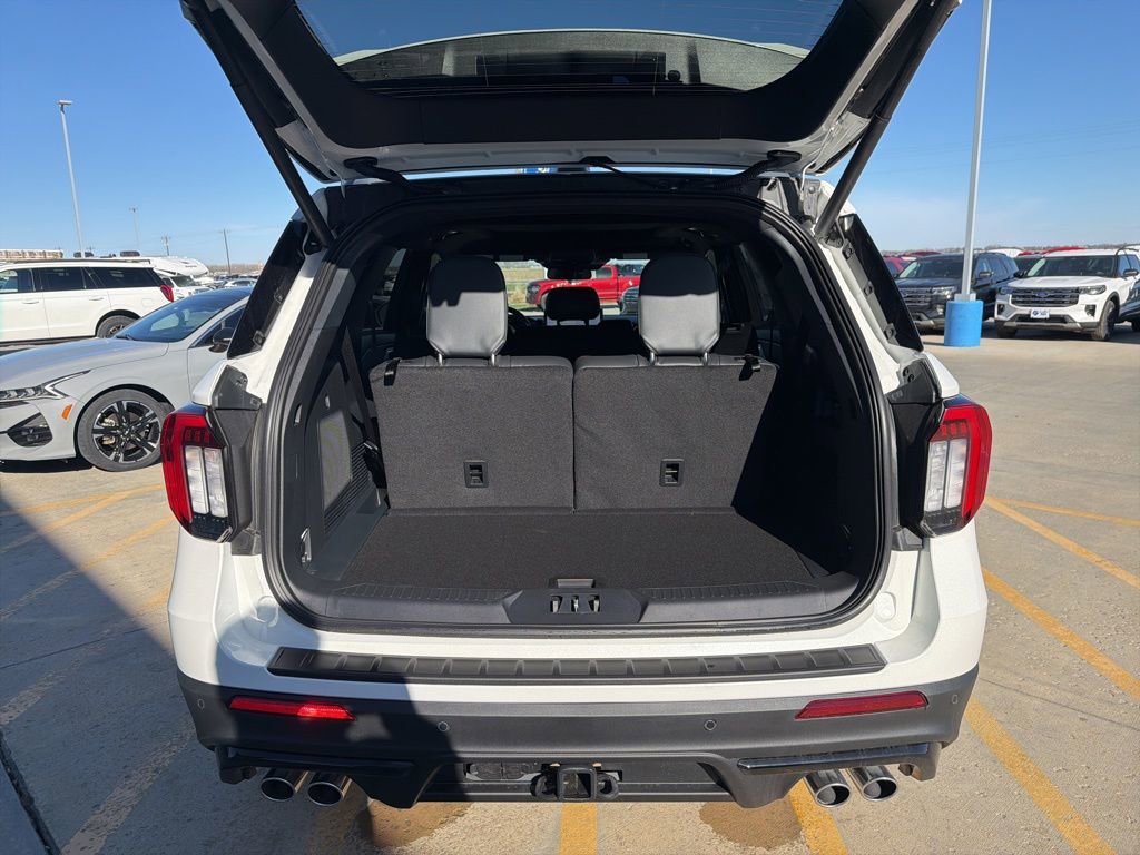 New 2026 Ford Explorer ST w/ Sun And Sound Package image 22