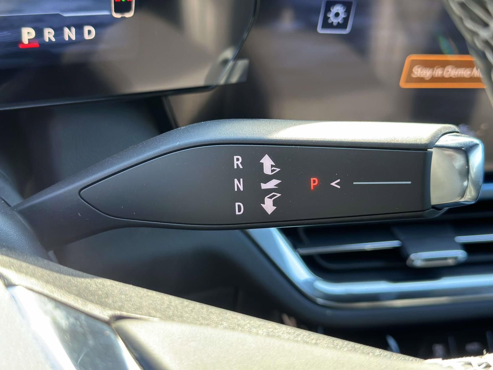 New 2026 Chevrolet Equinox EV LT AWD/4WD image 13