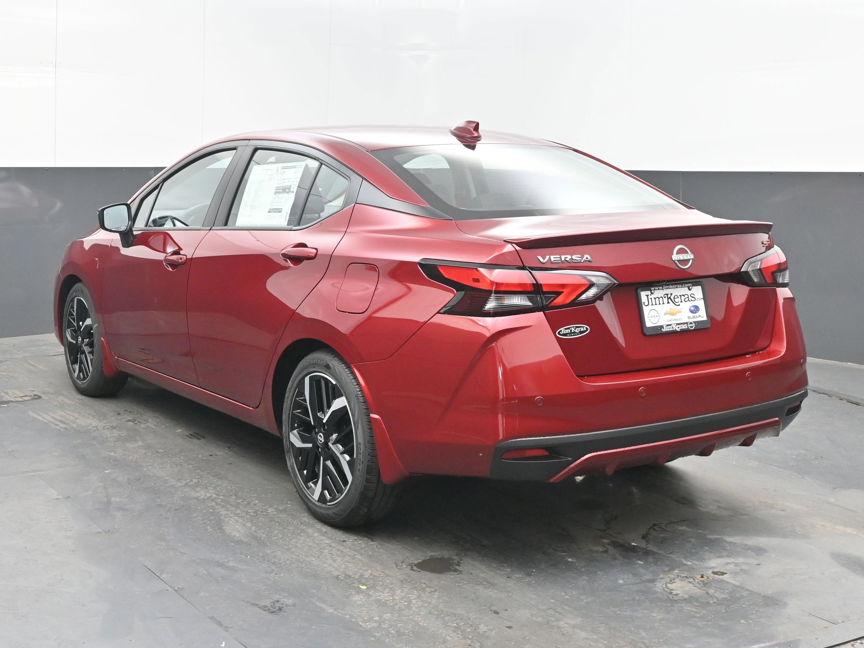 New 2025 Nissan Versa SR w/ Trunk Package image 6