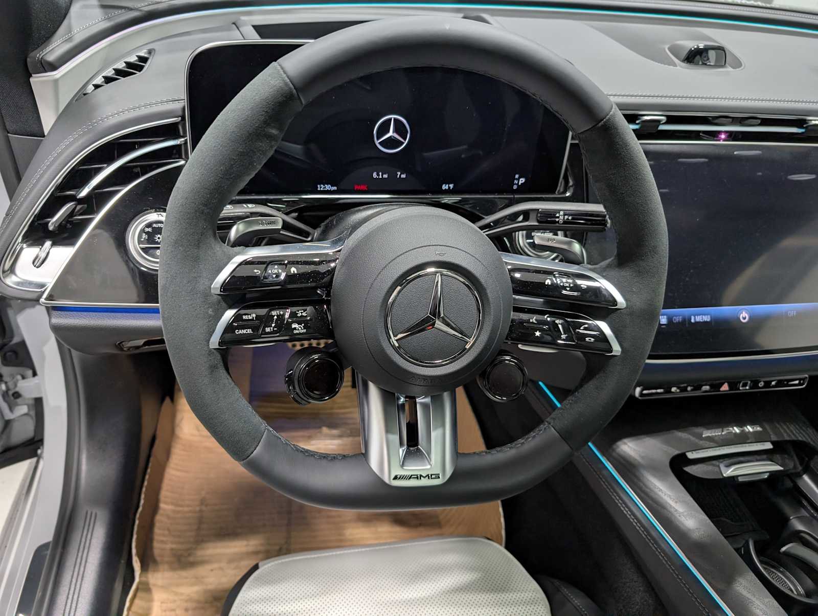 New 2026 Mercedes-Benz E 53 AMG e 4MATIC Sedan image 33