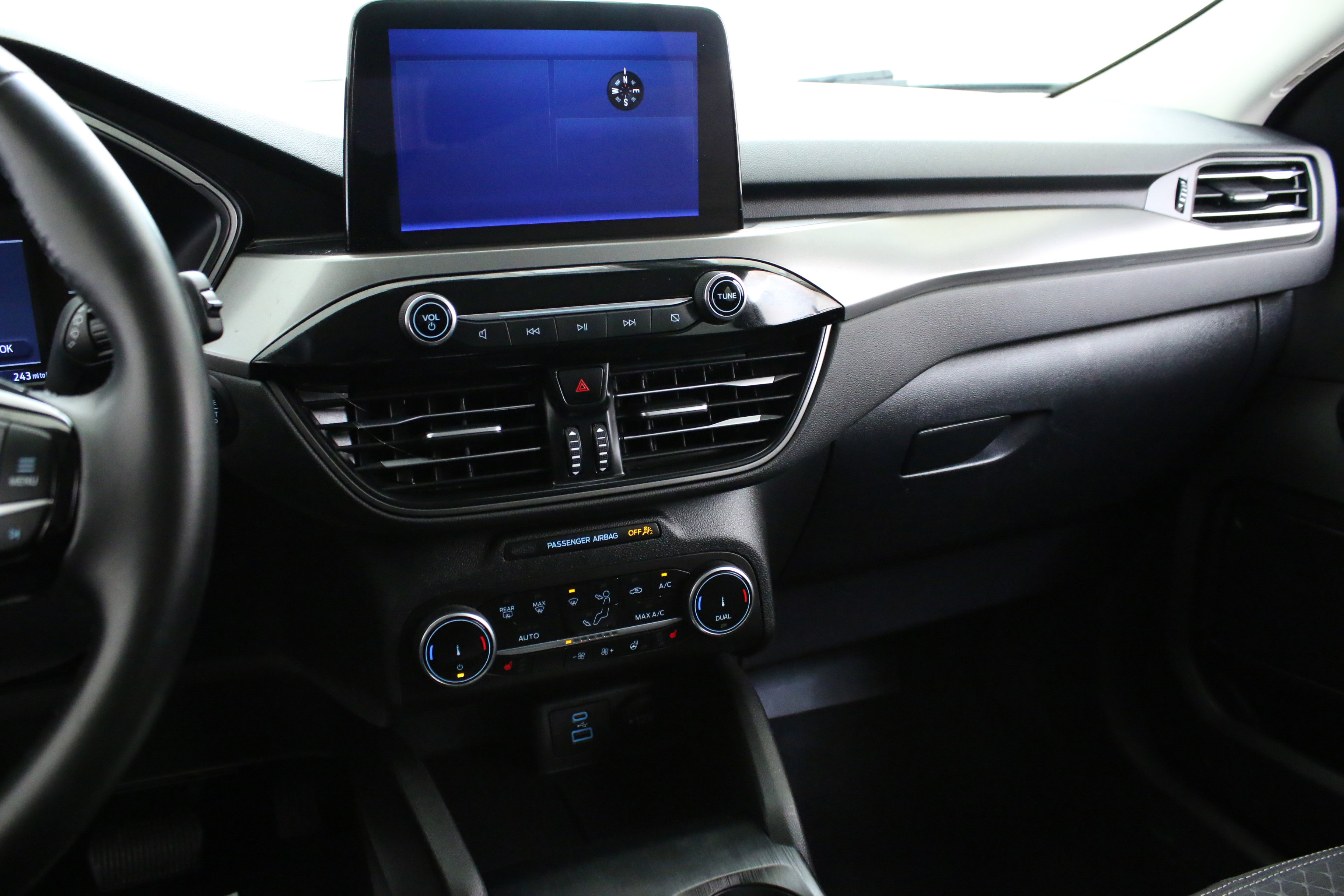 Used 2023 Ford Escape Active AWD/4WD image 19