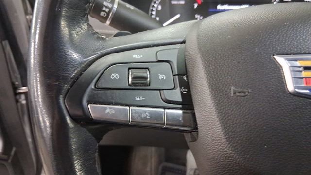 Used 2022 Cadillac XT4 Premium Luxury w/ Safety Alert Package image 30