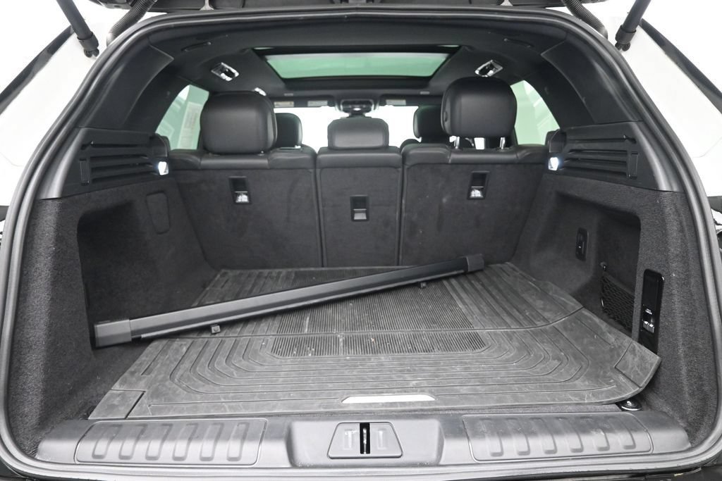 Used 2024 Land Rover Range Rover Sport SE AWD/4WD image 27