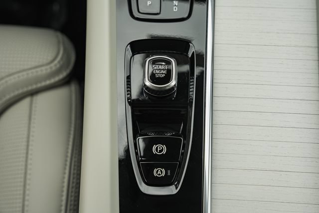New 2026 Volvo XC60 B5 Ultra w/ Protection Package Premier AWD/4WD image 27