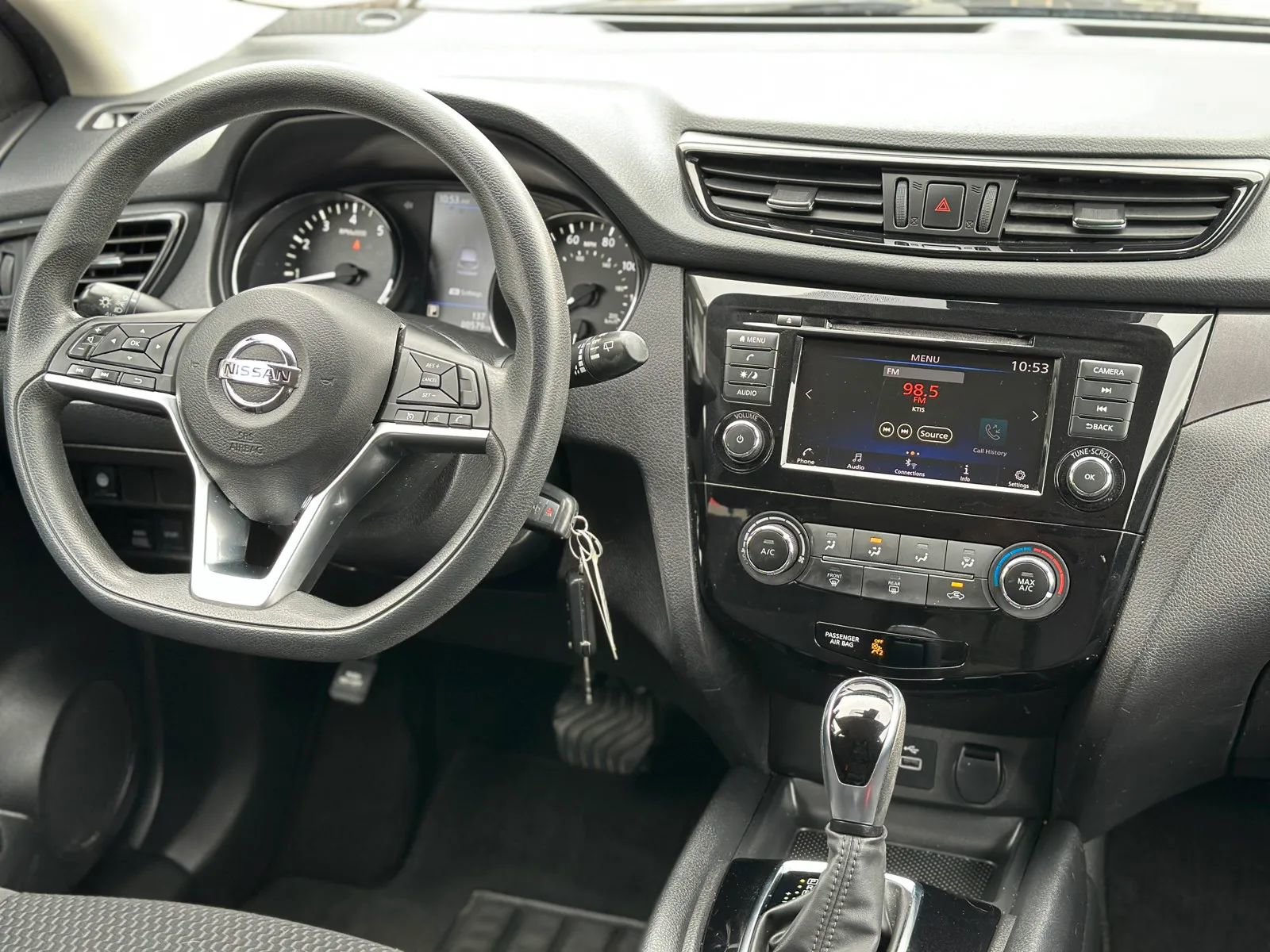 Used 2020 Nissan Rogue Sport S image 22