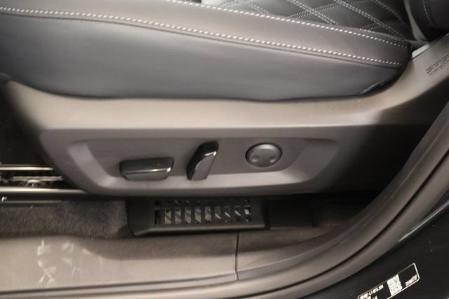 New 2026 Nissan Rogue Platinum AWD/4WD image 12