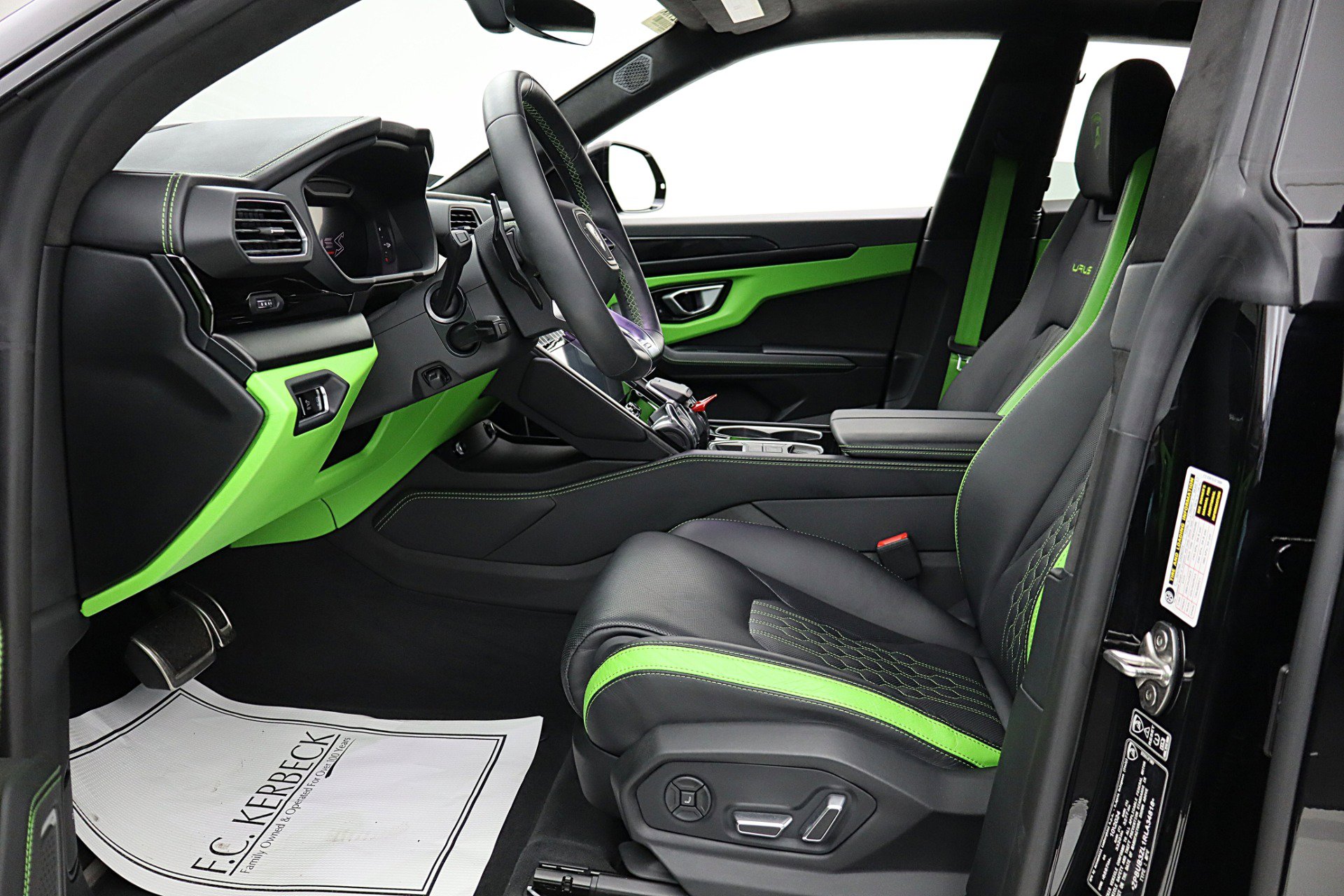 Used 2024 Lamborghini Urus S image 49