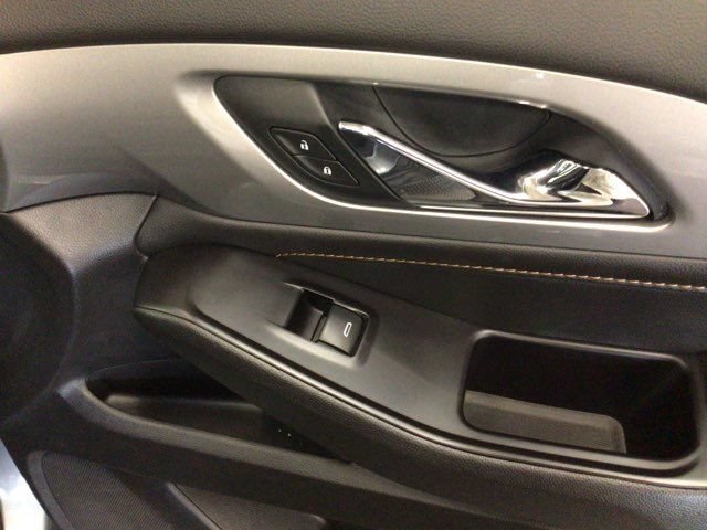 Used 2020 Chevrolet Traverse LS AWD/4WD image 18