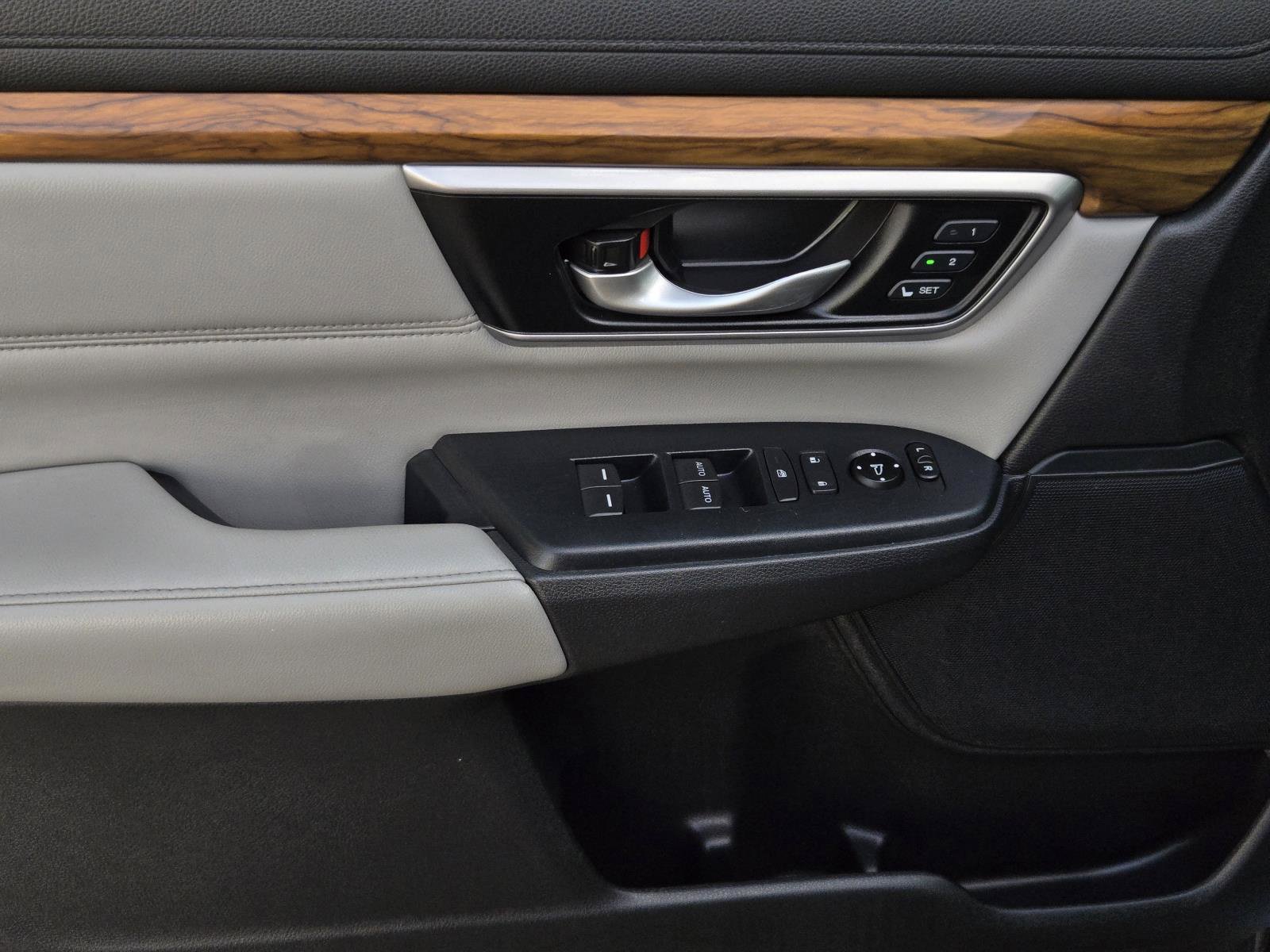 Used 2018 Honda CR-V EX-L image 25