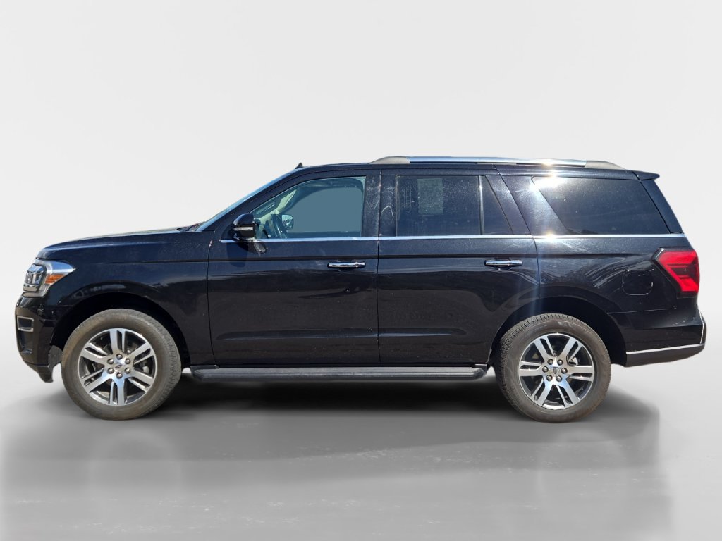 Used 2024 Ford Expedition Limited AWD/4WD image 2