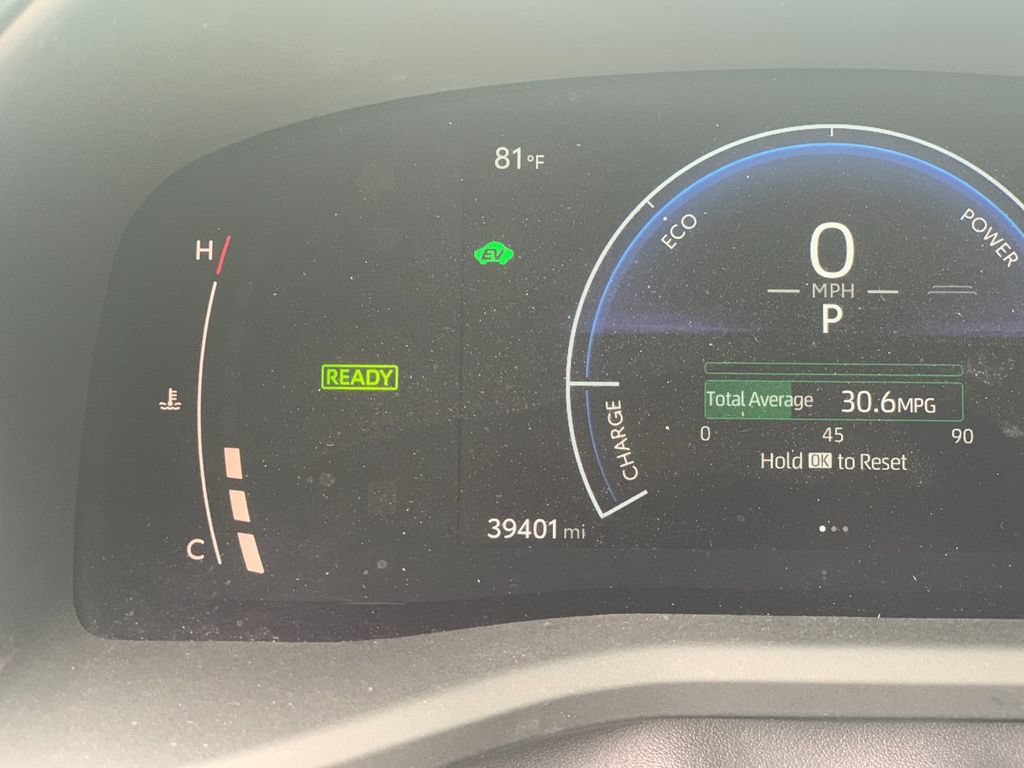 Used 2025 Toyota Camry LE w/ Convenience Package FWD image 30