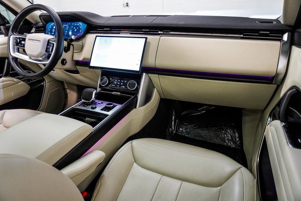 Used 2023 Land Rover Range Rover SE image 26