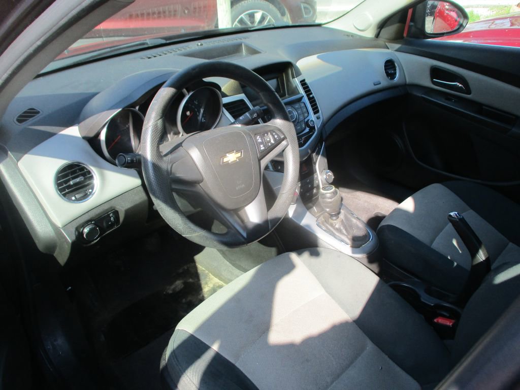 Used 2012 Chevrolet Cruze LS w/ Connectivity Package FWD image 10
