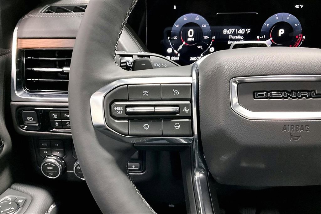New 2026 GMC Yukon Denali w/ Denali Reserve Package AWD/4WD image 13