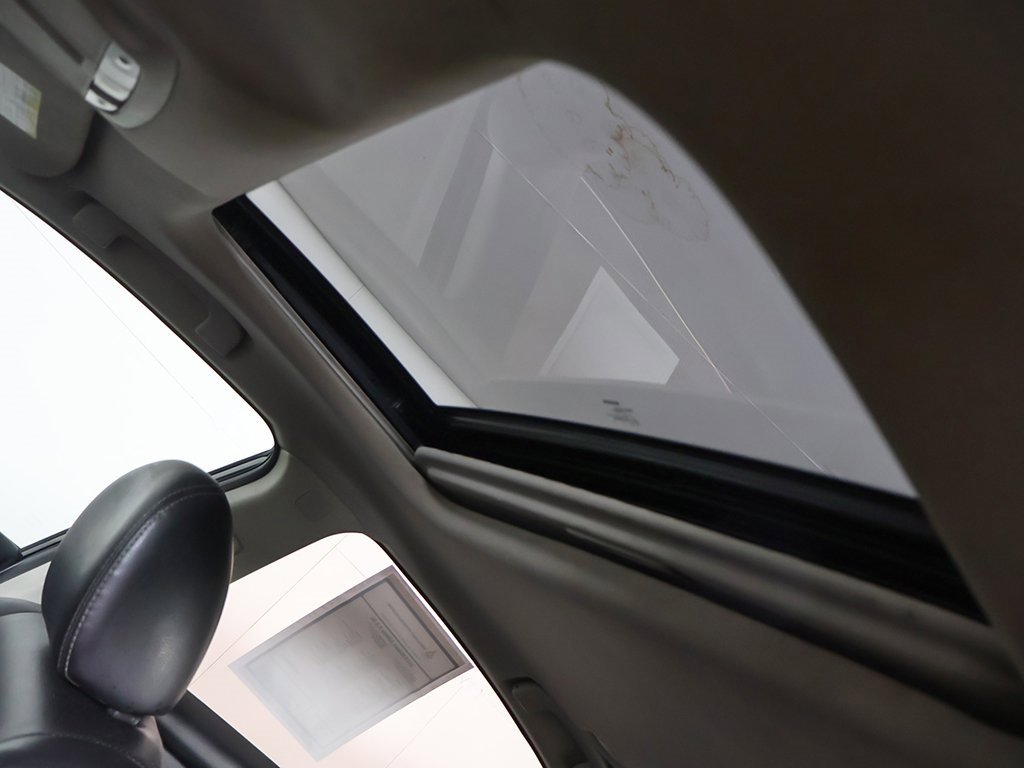 Used 2017 Nissan Altima 2.5 SL w/ Moonroof Package image 19