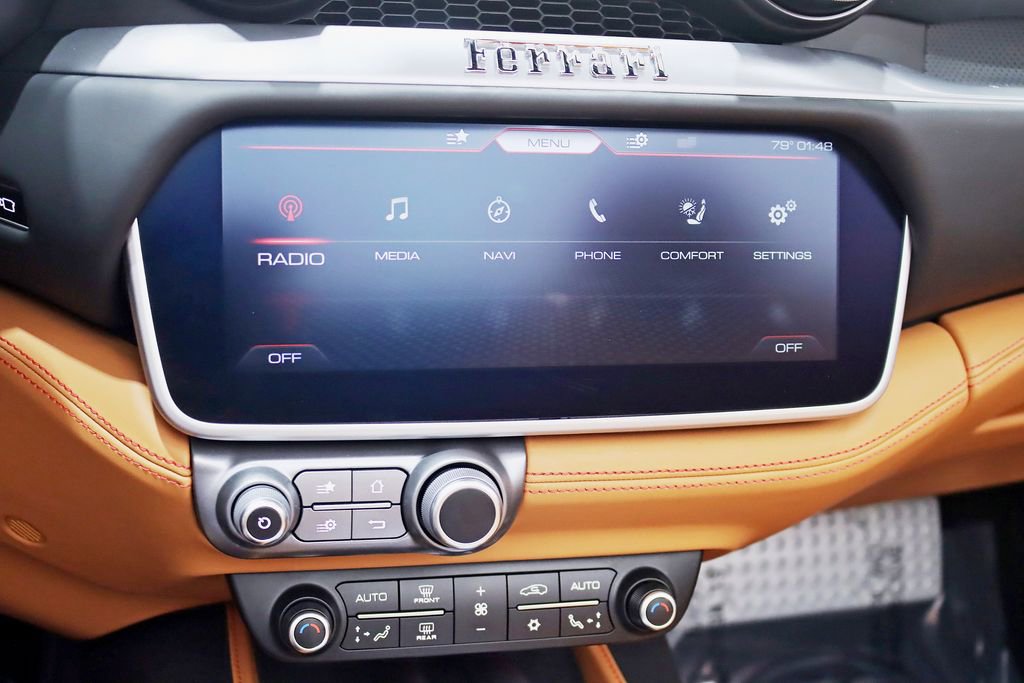 Used 2020 Ferrari Portofino RWD image 22