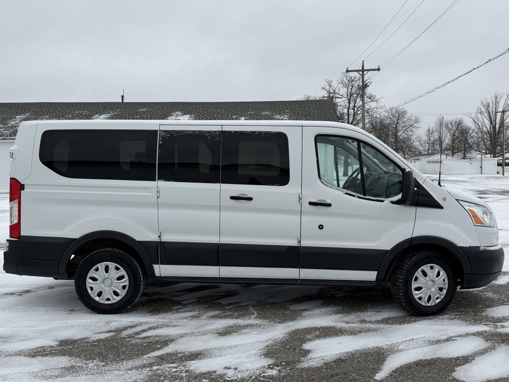 Used 2015 Ford Transit 150 XLT video 2